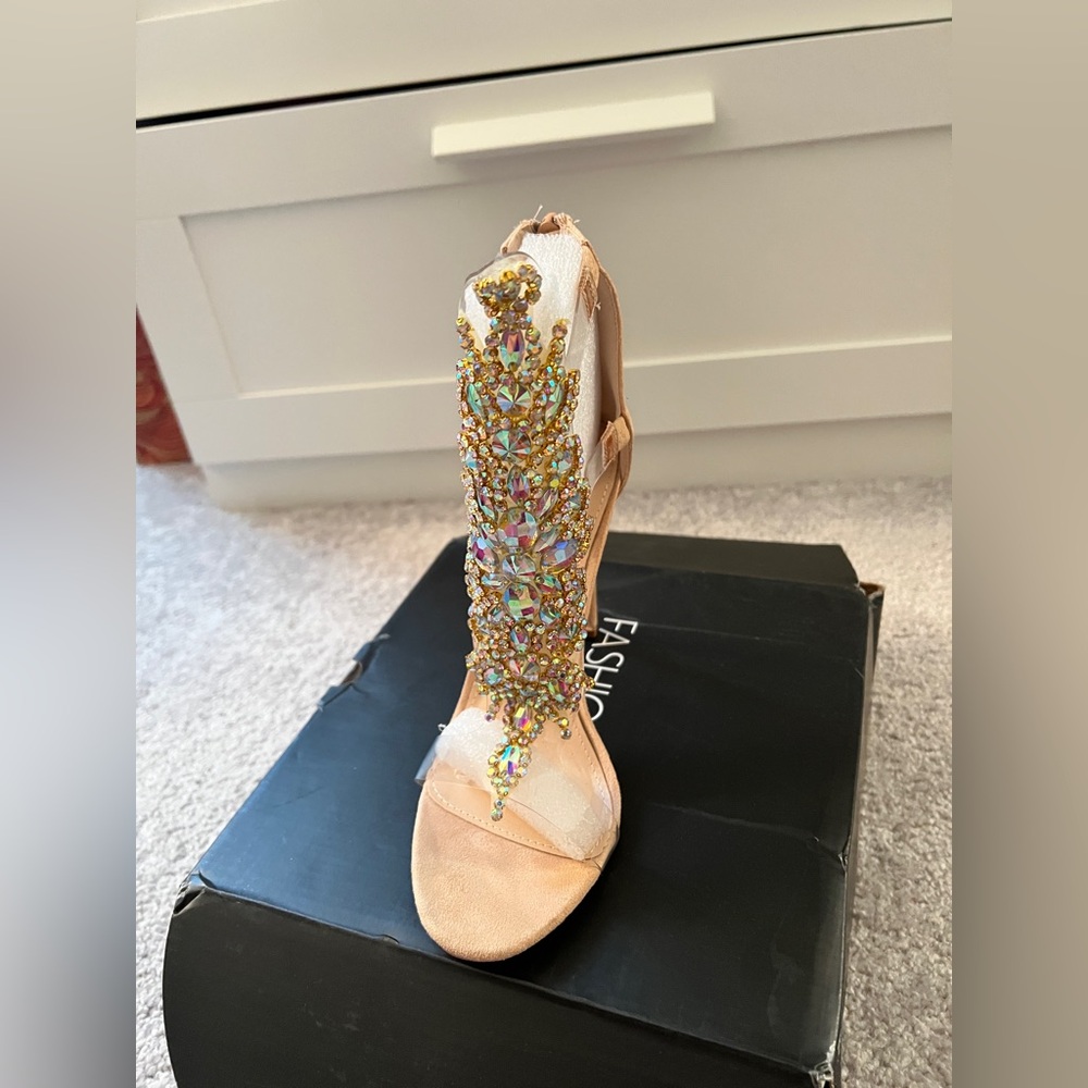Sparkly Size 8 Heels